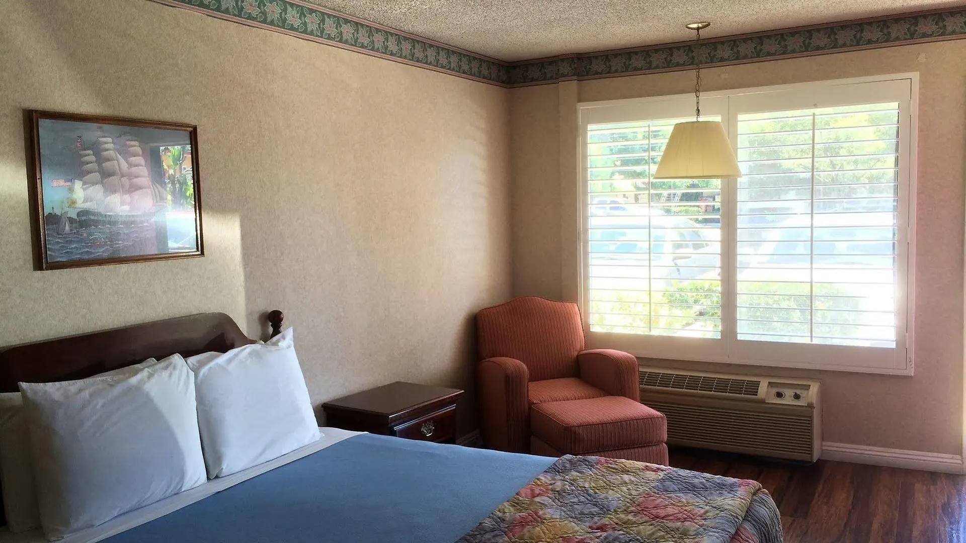 Alamo Inn And Suites - Convention Center Anaheim 2*,