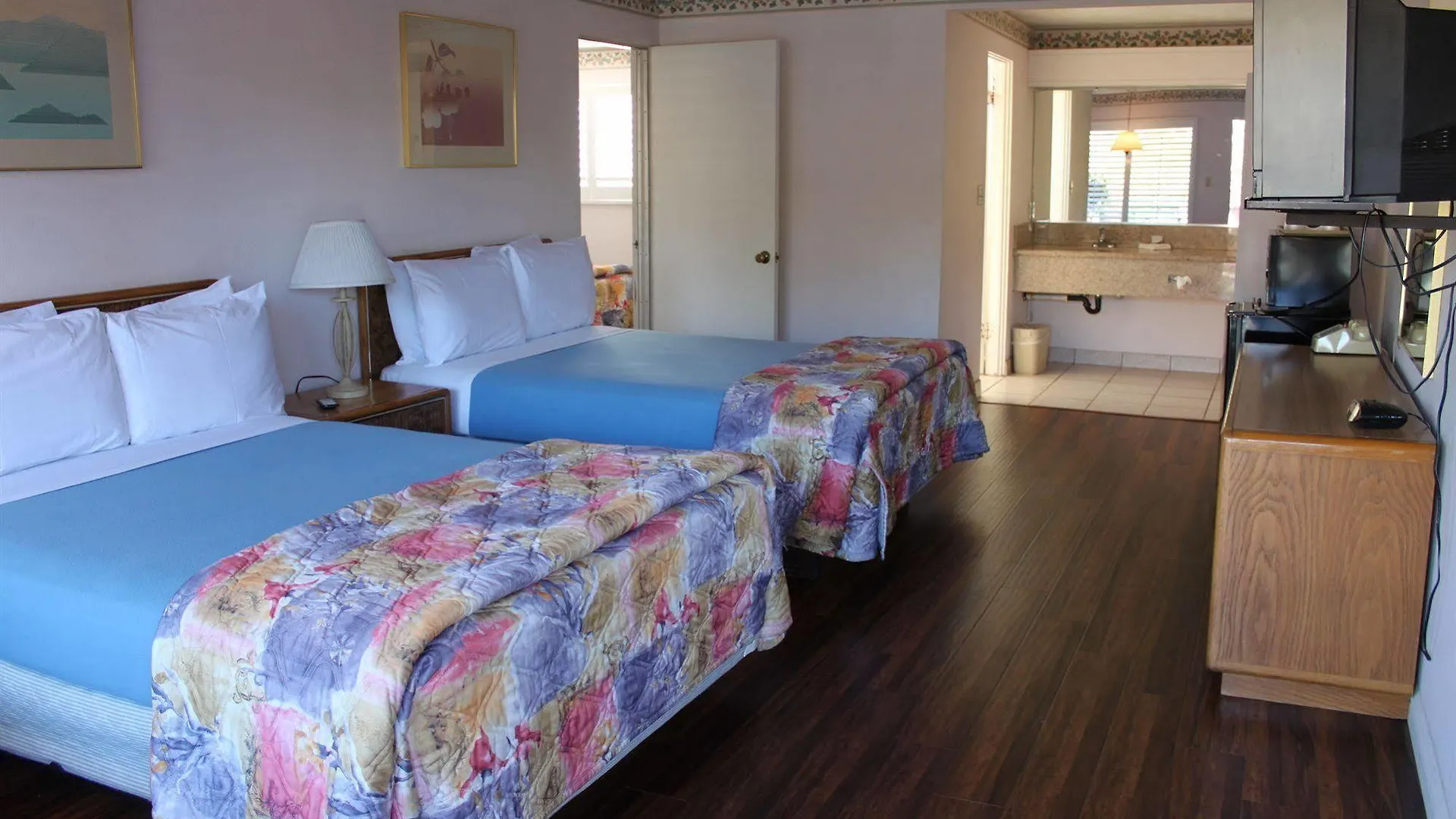** מלון אנהיים Alamo Inn And Suites - Convention Center ארצות הברית