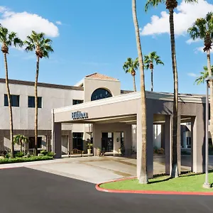 *** Hotel Hilton Airport United States