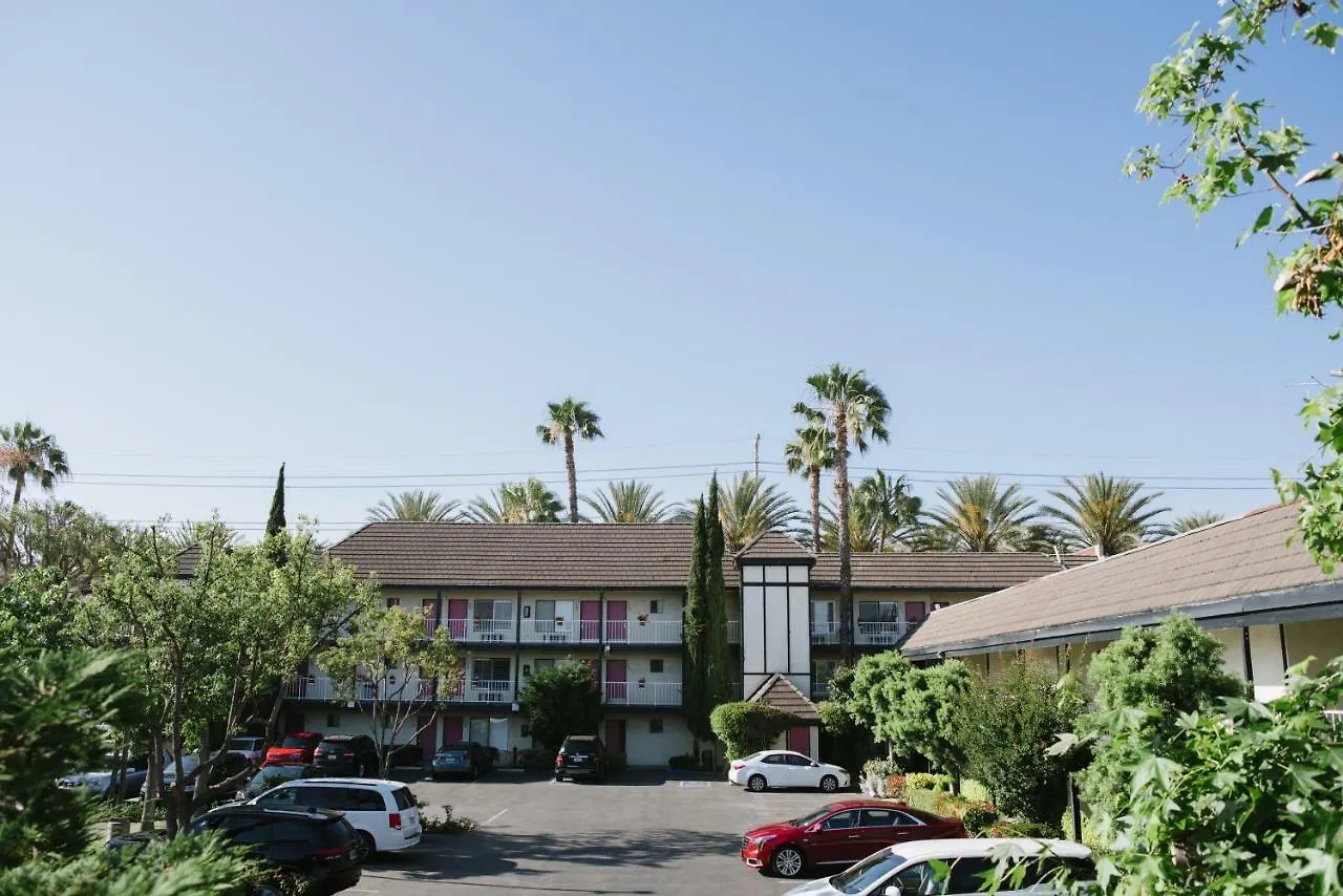 Alamo Inn And Suites - Convention Center Anaheim Hotel